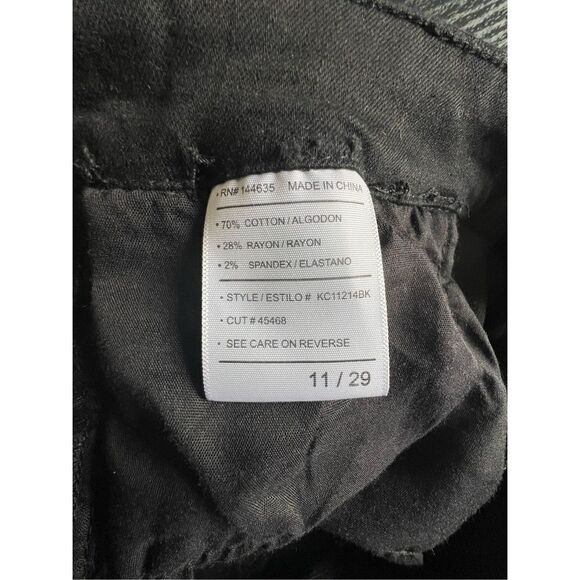 NWT KanCan Black Fitted Mid-Rise Casual Denim Skinny Jeans - Picture 4 of 6